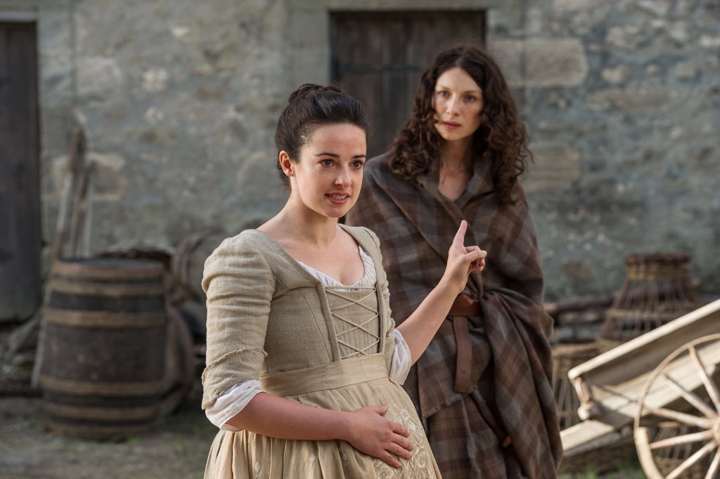 Jenny Murray insulte Claire Fraser (Laura Donnelly & Caitriona Balfe)